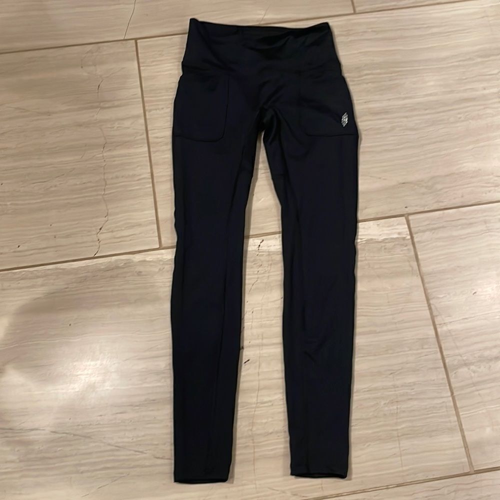 Free People Movement What a Feeling Black Pocket Leggings XS 👠
